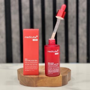 سرم مدیکیوب ۱ MIN Red Acne پیل اسید سوکسینیک حجم 40 گرم